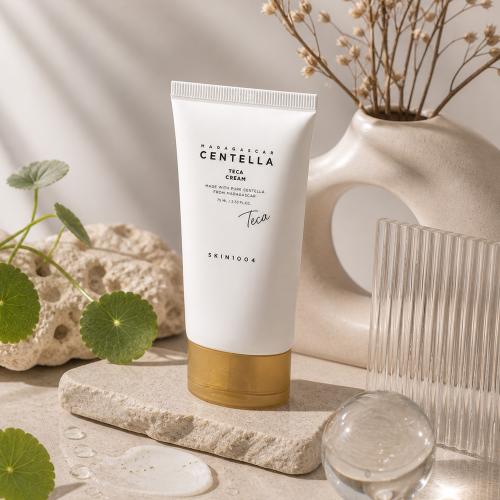 SKIN1004 - Madagascar Centella Teca Cream - Zklidňující krém proti začervenání a pigmentacím - 75 ml