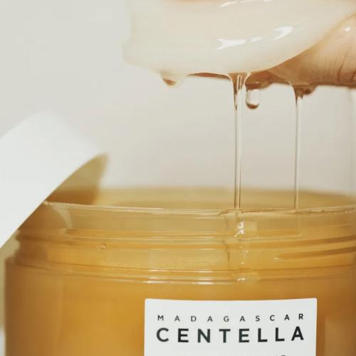 SKIN1004 - Madagascar Centella Quick Calming Pad - Zklidňující tonerové polštářky - 70 ks