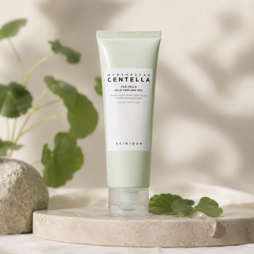 SKIN1004 - Madagascar Centella Tea-Trica Mild Peeling Gel - Jemný peelingový gel pro čistější a hladší pleť - 125 ml