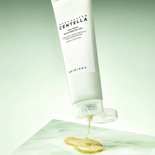 SKIN1004 - Madagascar Centella Tea-Trica Mild Peeling Gel - Jemný peelingový gel pro čistější a hladší pleť - 125 ml