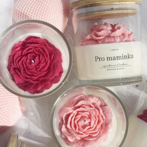 Pivoňka pro maminku - designová sójová svíčka 