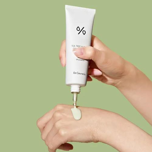 DR. CEURACLE - Tea Tree Purifine Green Up Sun SPF50+ PA++++ - Minerální zklidňující opalovací krém - 50 ml