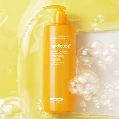 MEDICUBE - Kojic Acid Turmeric Purifying Gel Cleanser - Rozjasňující čisticí gel na obličej i tělo - 500 ml