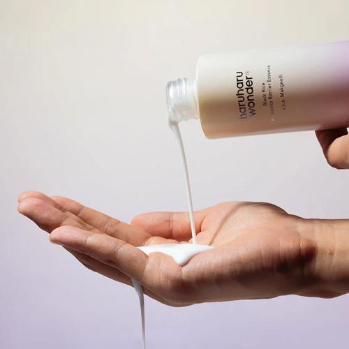 HARUHARU WONDER – Black Rice Probiotics Barrier Essence – Regenerační esence s černou rýží a probiotiky - 120 ml