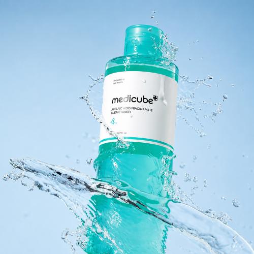 MEDICUBE - Azelaic Acid Niacinamide Clear Toner - Čisticí toner s kyselinou azelaovou a niacinamidem - 250 ml