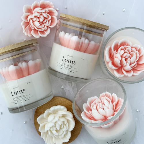 Lotus – designová sójová svíčka