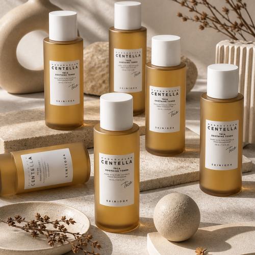 SKIN1004 - Madagascar Centella Teca Toner - Zklidňující toner pro sjednocení pleti a jemné čištění - 210 ml