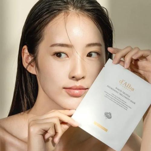 d'Alba - White Truffle Nourishing Treatment Mask - Vyživující pleťová maska s bílým lanýžem