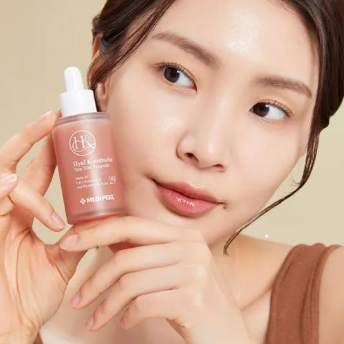 MEDIPEEL - Hyal Kombucha Tea-Tox Ampoule - Hydratační ampule s kombuchou a ceramidy - 50 ml