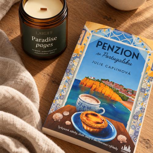 Paradise Pages - Sójová svíčka s dřevěným knotem