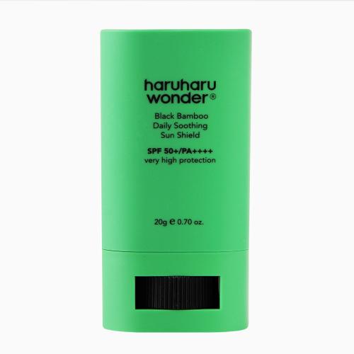 HARUHARU WONDER - Black Bamboo Daily Soothing Sun Shield SPF50+ PA++++ - Zklidňující SPF tyčinka s bambusem