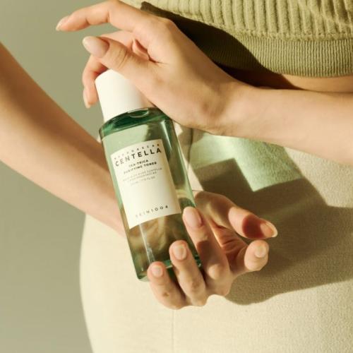 SKIN1004 – Madagascar Centella Tea-Trica Purifying Toner – Čisticí toner pro problematickou pleť - 210 ml