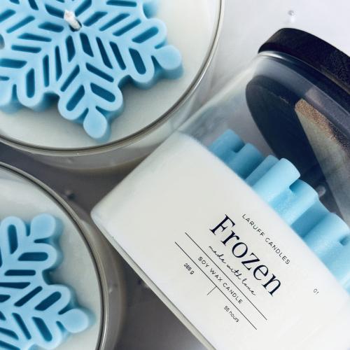 Frozen – designová sójová svíčka