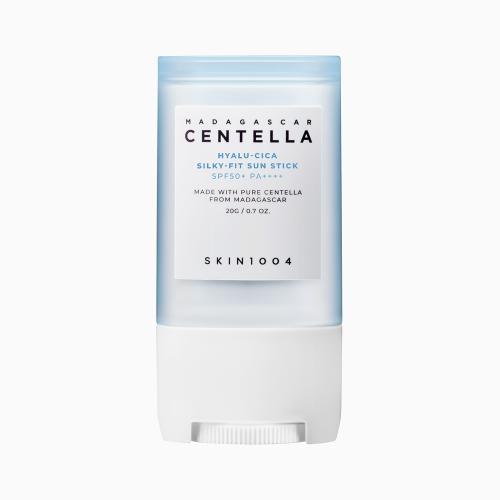 SKIN1004 - Madagascar Centella Hyalu-Cica Silky Fit Sun Stick SPF50+ PA++++ – Hydratační SPF tyčinka - 20 g