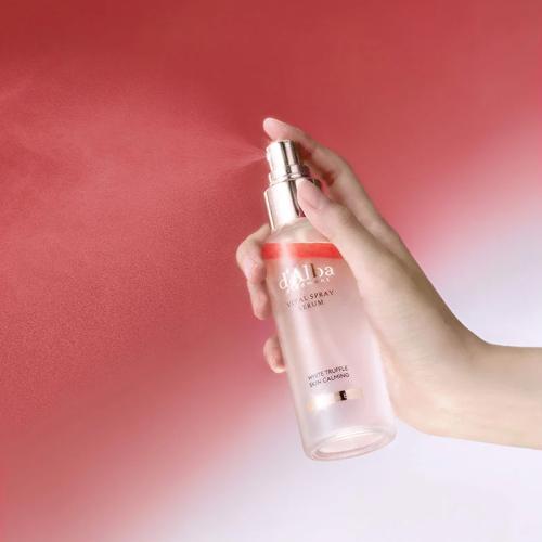 d'Alba - Vital Spray Serum - Rozjasňující pleťová mlha se sérovou péčí - 100 ml