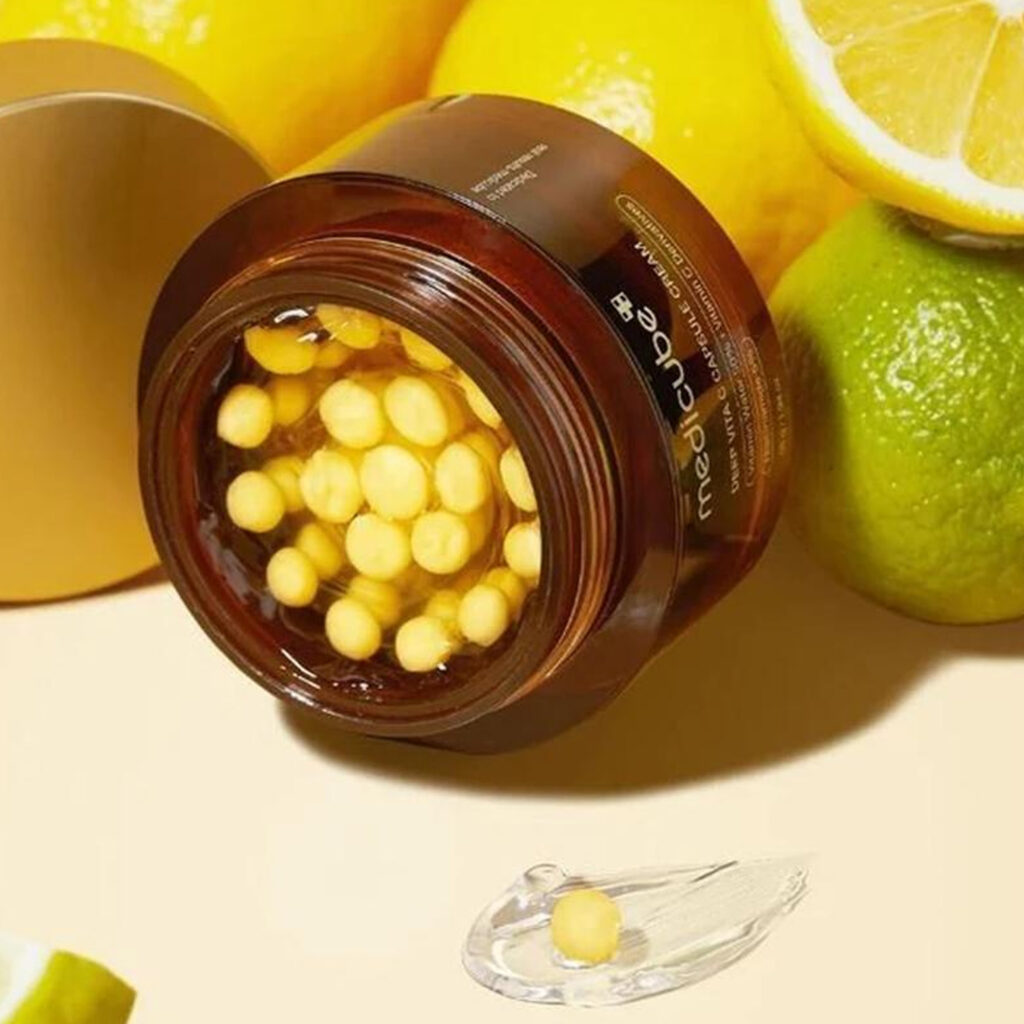 MEDICUBE – Deep Vita C Capsule Cream – Rozjasňující krém s vitamínem C - Image 3