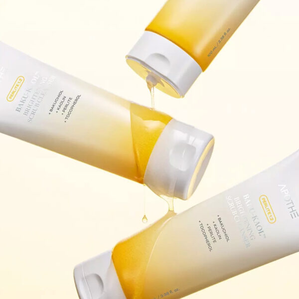 APOTHE – Baku-Kaol Brightening Scrub Cleanser – Rozjasňující čisticí scrub s bakuchiolem a kaolinem - 100 ml